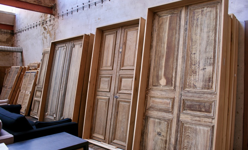 Old oak or pine doors and hutches as pieces of art in the frames 21
