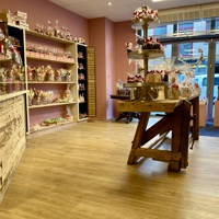 Furnishing praline shop 't Soethuys 24