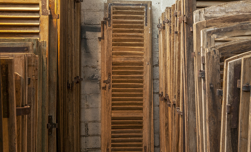 Old oak or pine doors and hutches as pieces of art in the frames 14