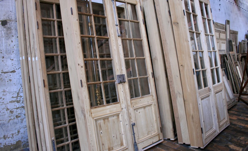 Old oak or pine doors and hutches as pieces of art in the frames 29